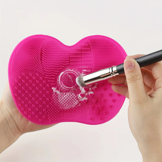 An Apple-Shaped Silicone Makeup Brush Cleaning Mat That Can Deeply Remove Dirt,